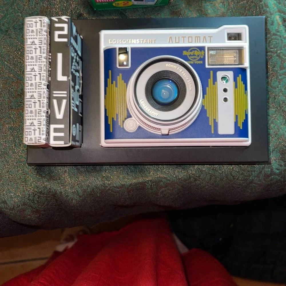 LOMO’INSTANT detailsdetails brand